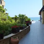 Oasis * Slantchev Briag