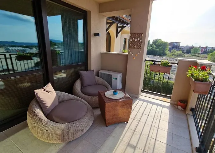 Oasis アパート サニービーチ